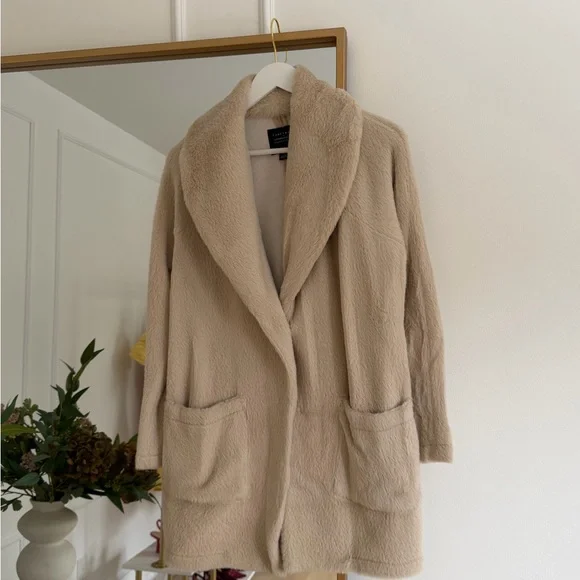 Anthropologie Cream Teddy Faux Fur Jacket Small - Picture 3 of 6